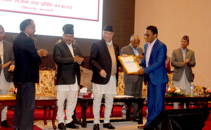 गोपाल भण्डारी